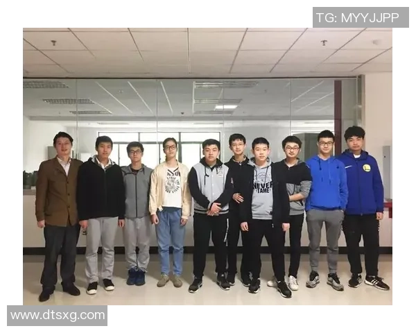 陈强独家分享羽毛球技巧与心得助你提升竞技水平与乐趣 陈强独家分享羽毛球技巧与心得助你提升竞技水平与乐趣