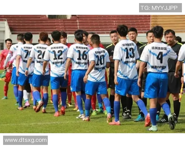 深圳足球队与杭州足球队实力对比赛后分析与总结