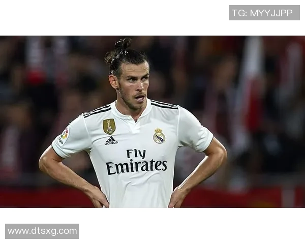 贝尔足球场上的帅气瞬间展现他的风采与魅力 贝尔足球场上的帅气瞬间展现他的风采与魅力